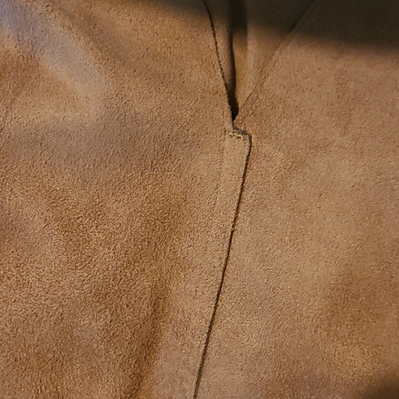 SALE TODAY BEAUTIFUL SUEDE BROWN COWGIRL TOP. - Picture 9 of 16